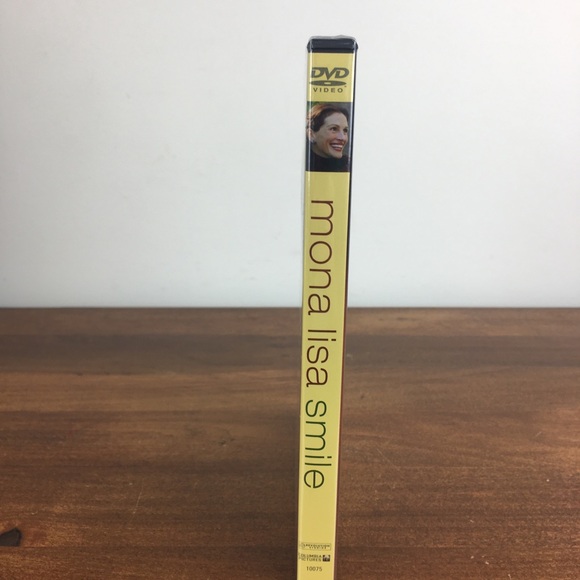 Mona Lisa Smile (DVD, 2004) Brand New And Sealed With Few Scratches - Picture 3 of 3